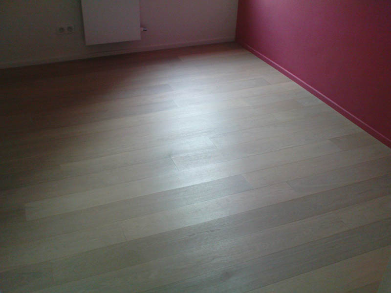 Pose parquet chêne coupe perdue chambre